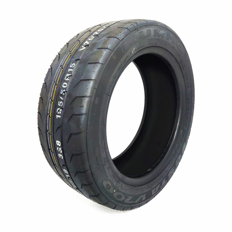 Kumho V70A Tyre