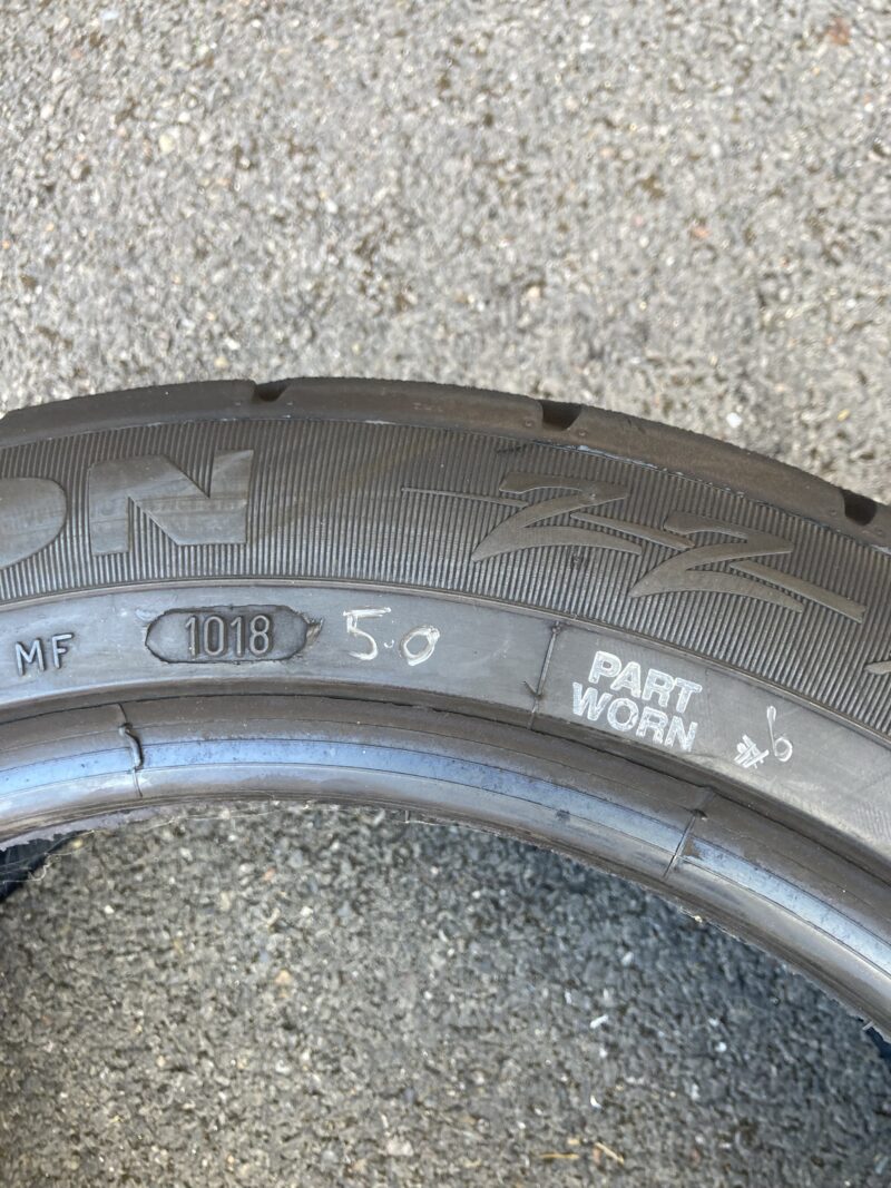 Item #6 Pair Avon ZZR - 195/50 R16 84W - Image 3